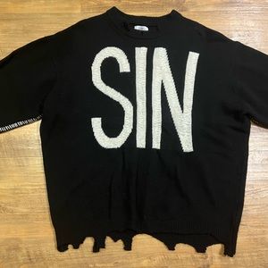 I don't want to lower the price of this dress. I need who knows the brand